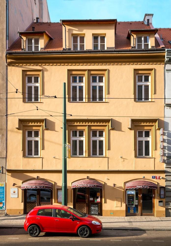 Karlin Hotel 3*